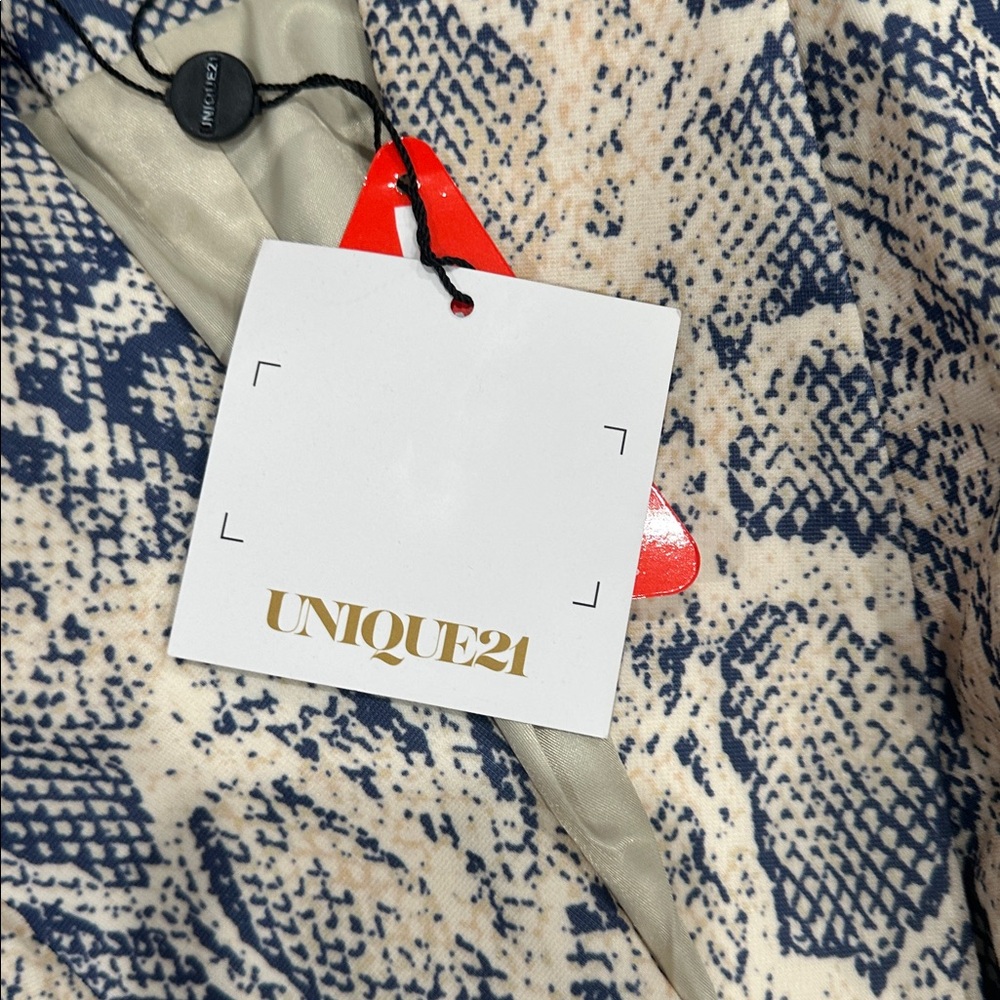 Unique21 Blue and Cream Snake Print Blazer - Picture 6 of 6